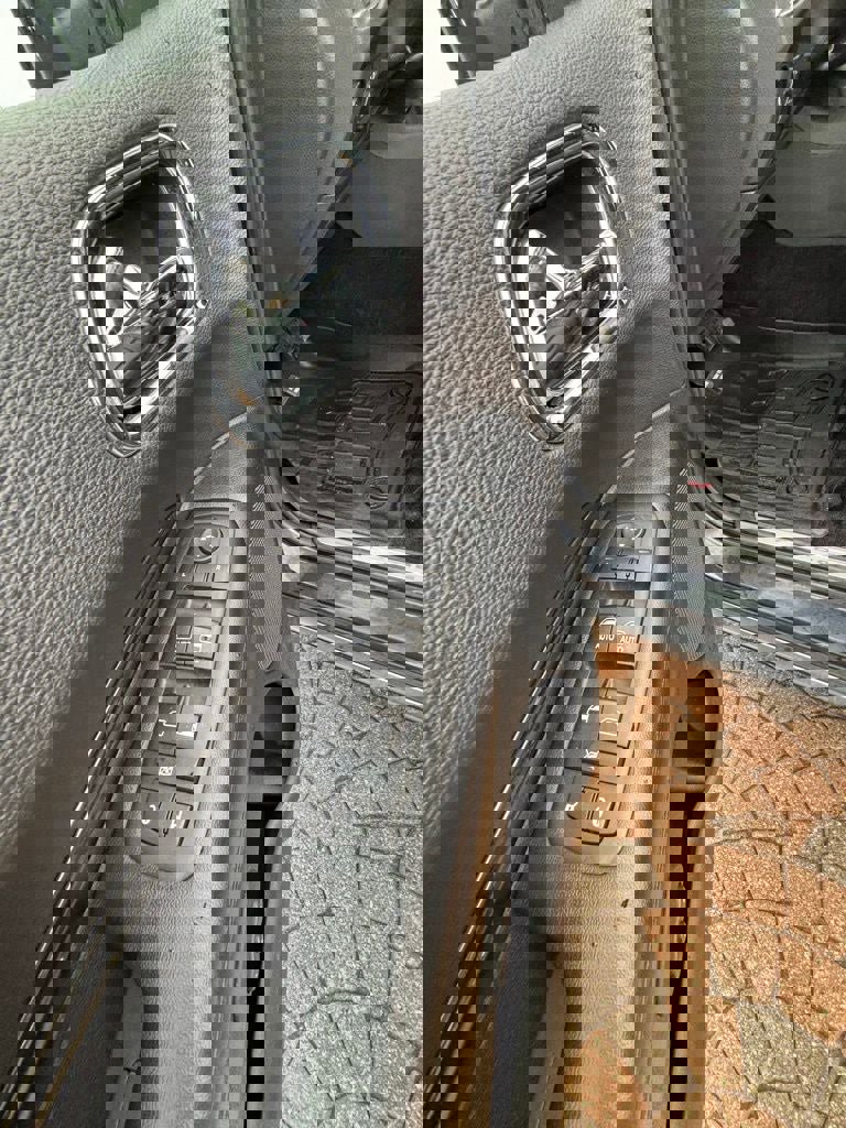 Used 2016 Dodge Durango Limited w/ Nav & Power Liftgate Group image 12