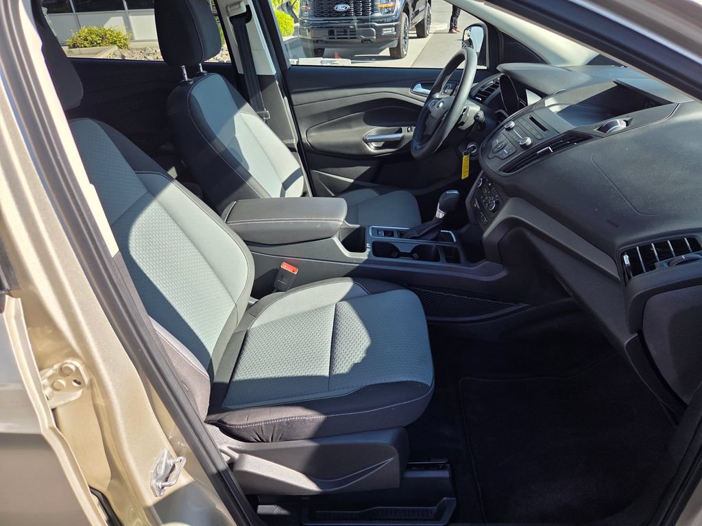Used 2017 Ford Escape SE AWD/4WD image 20