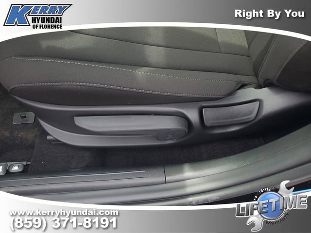 New 2026 Hyundai Elantra Sport image 17