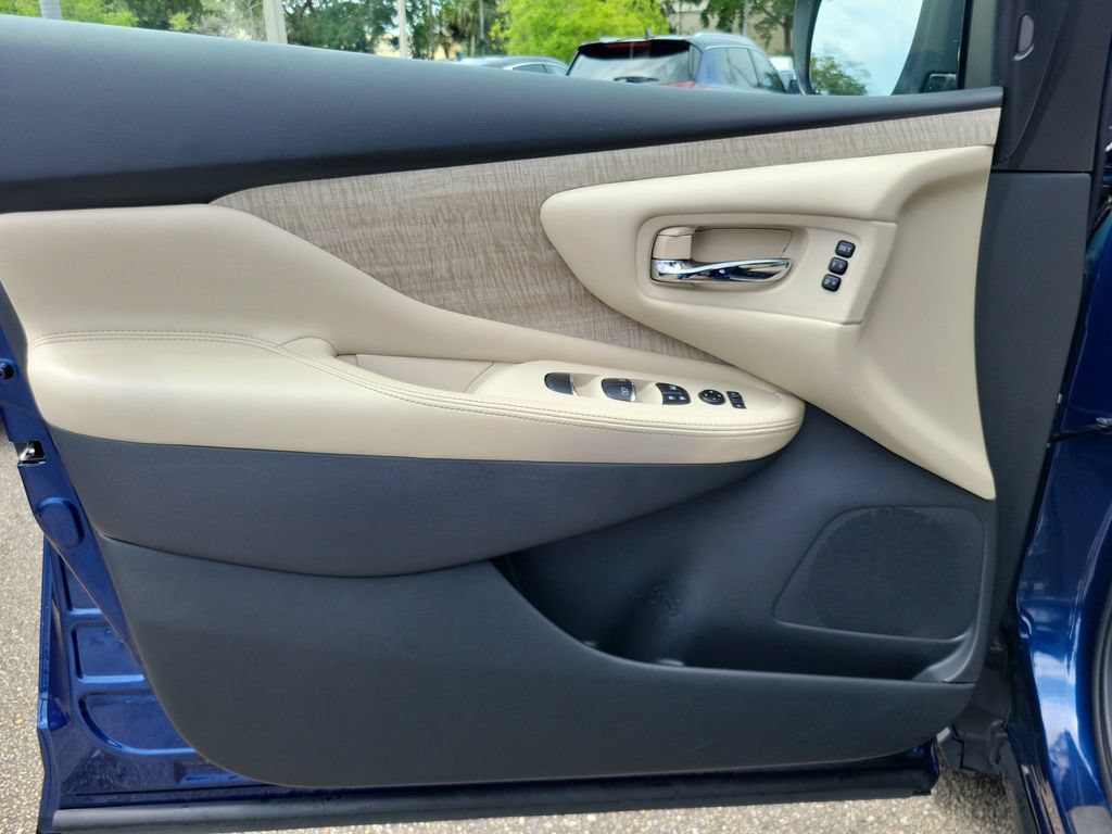 Certified 2022 Nissan Murano SL w/ SL Moonroof Package FWD image 14