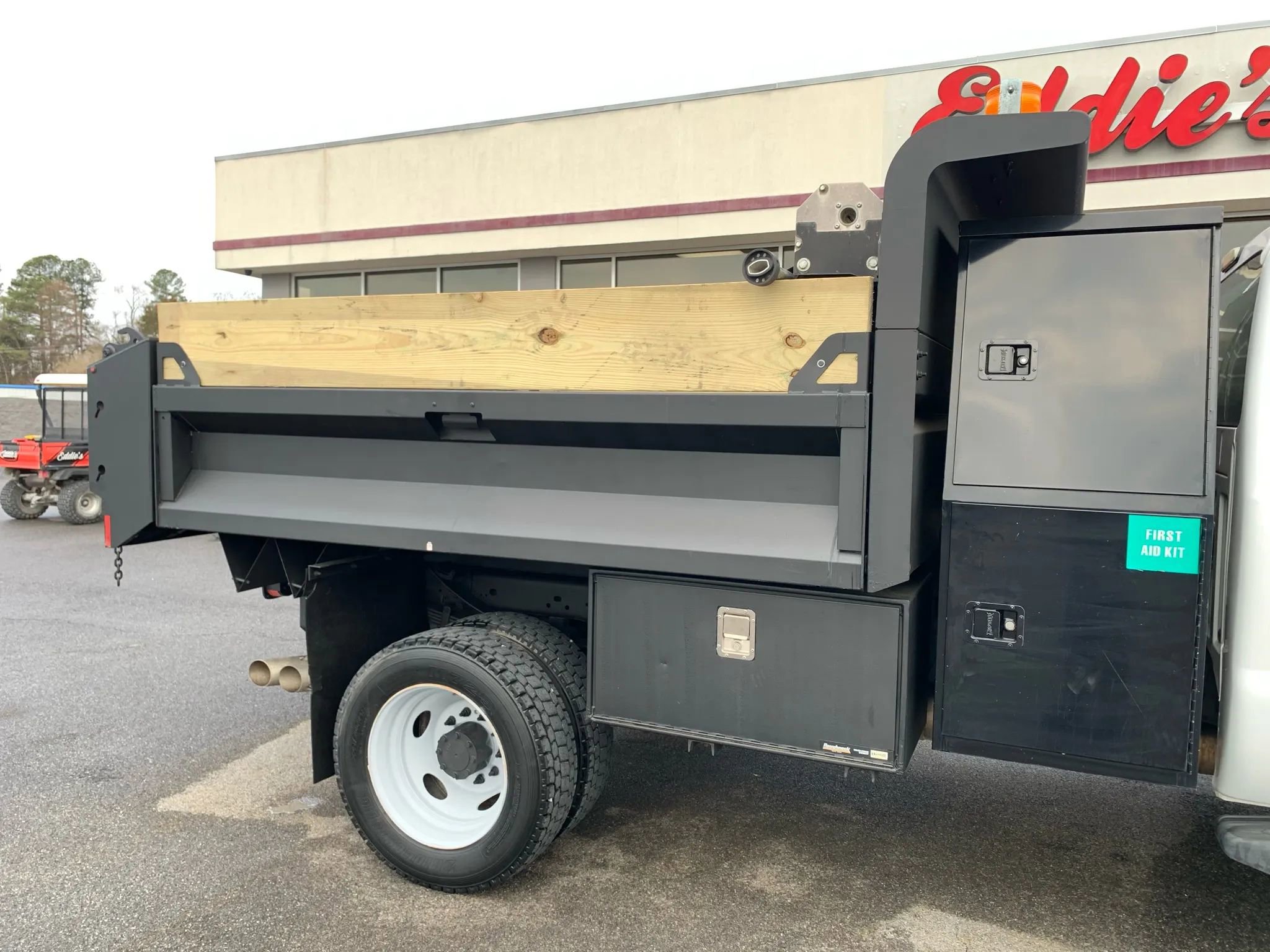 Used 2012 Ford F550 4x4 Regular Cab Super Duty w/ Payload Upgrade Pkg image 34