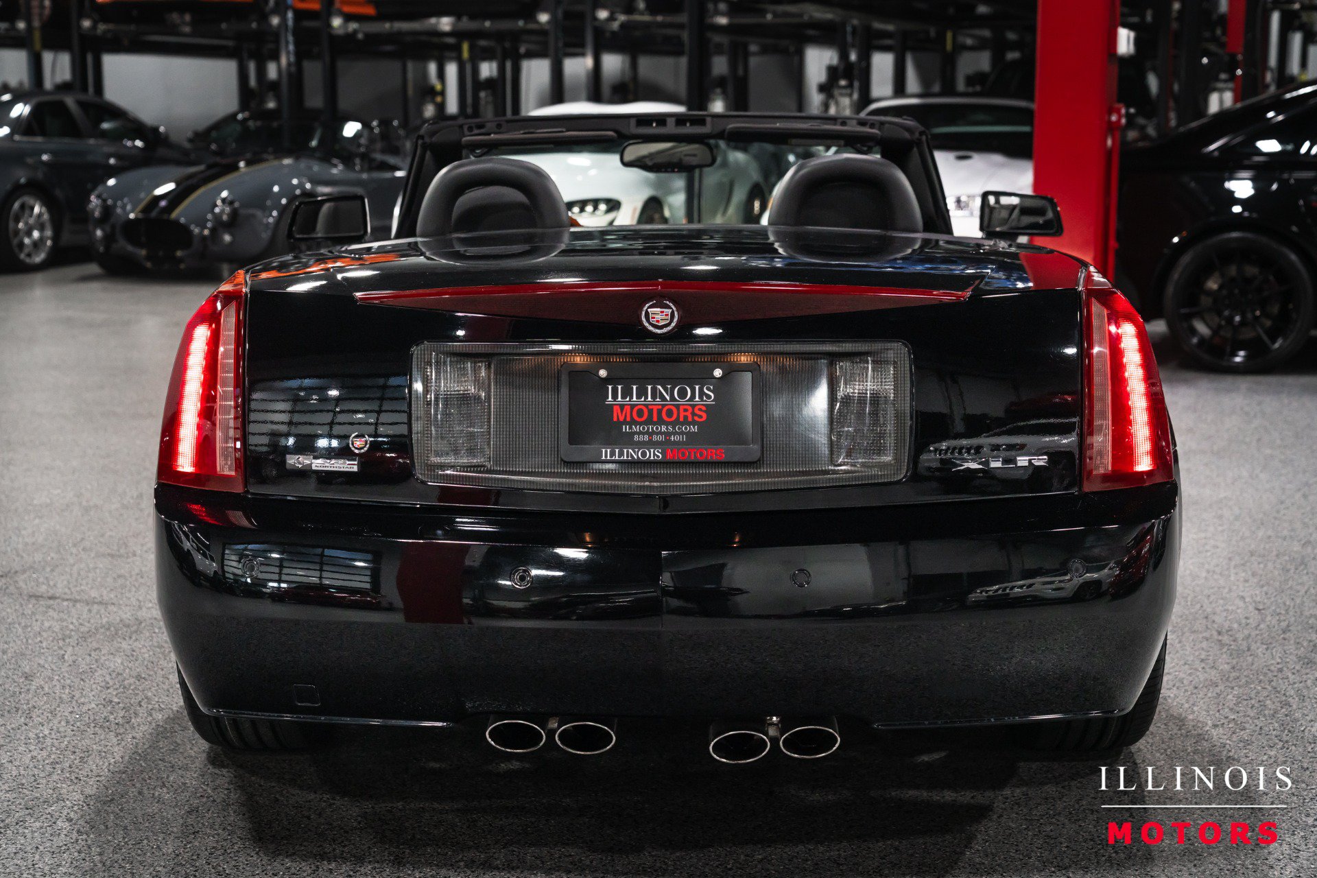 Used 2006 Cadillac XLR RWD image 4