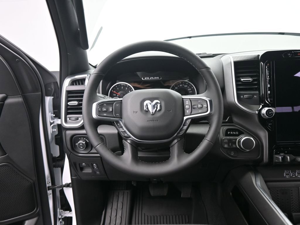 New 2026 RAM 1500 4x4 Crew Cab image 30