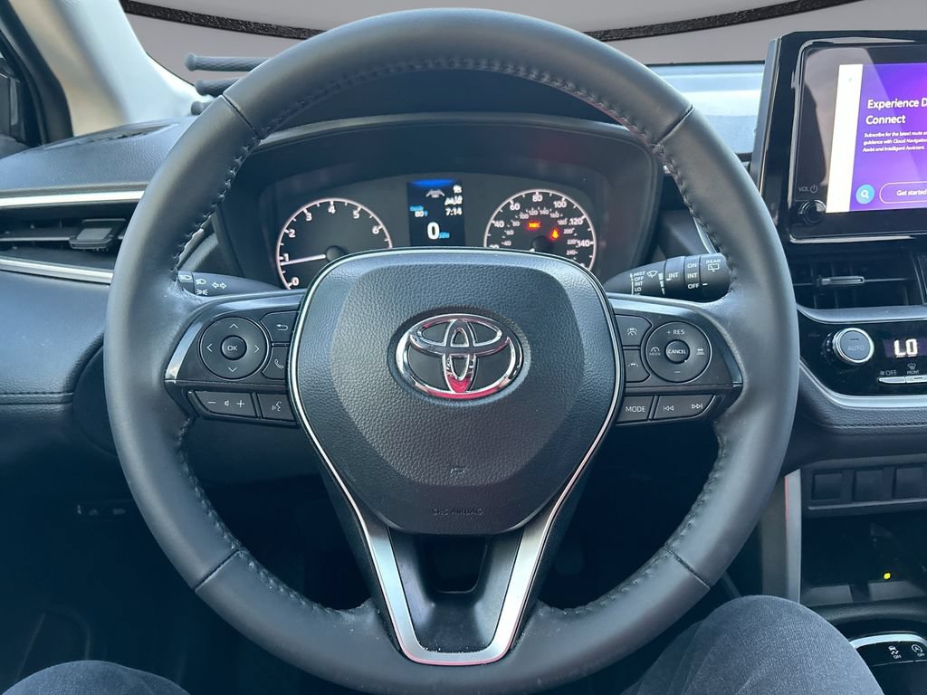 Used 2024 Toyota Corolla Cross LE FWD image 14