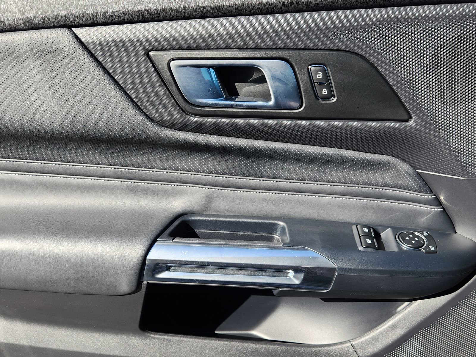 Used 2024 Ford Mustang GT Premium image 27