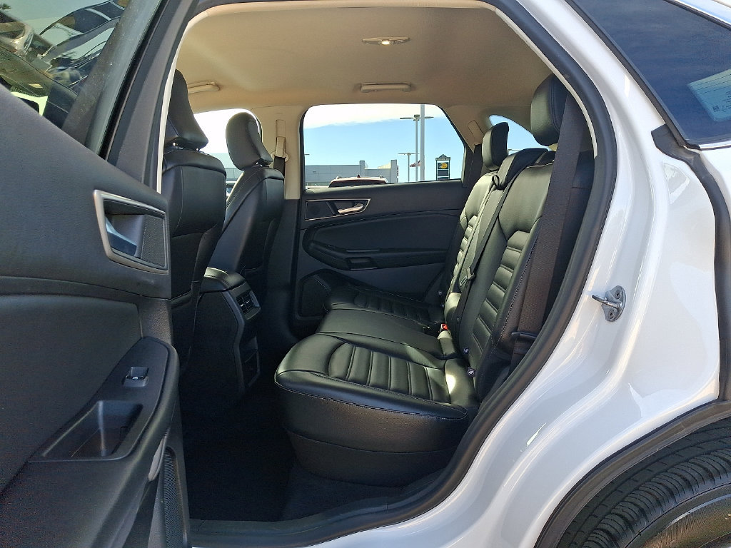 Used 2024 Ford Edge SEL AWD/4WD image 10