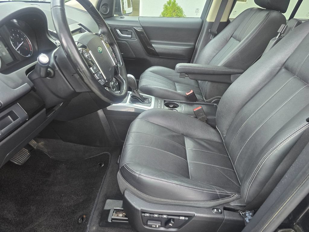 Used 2014 Land Rover LR2 HSE AWD/4WD image 8