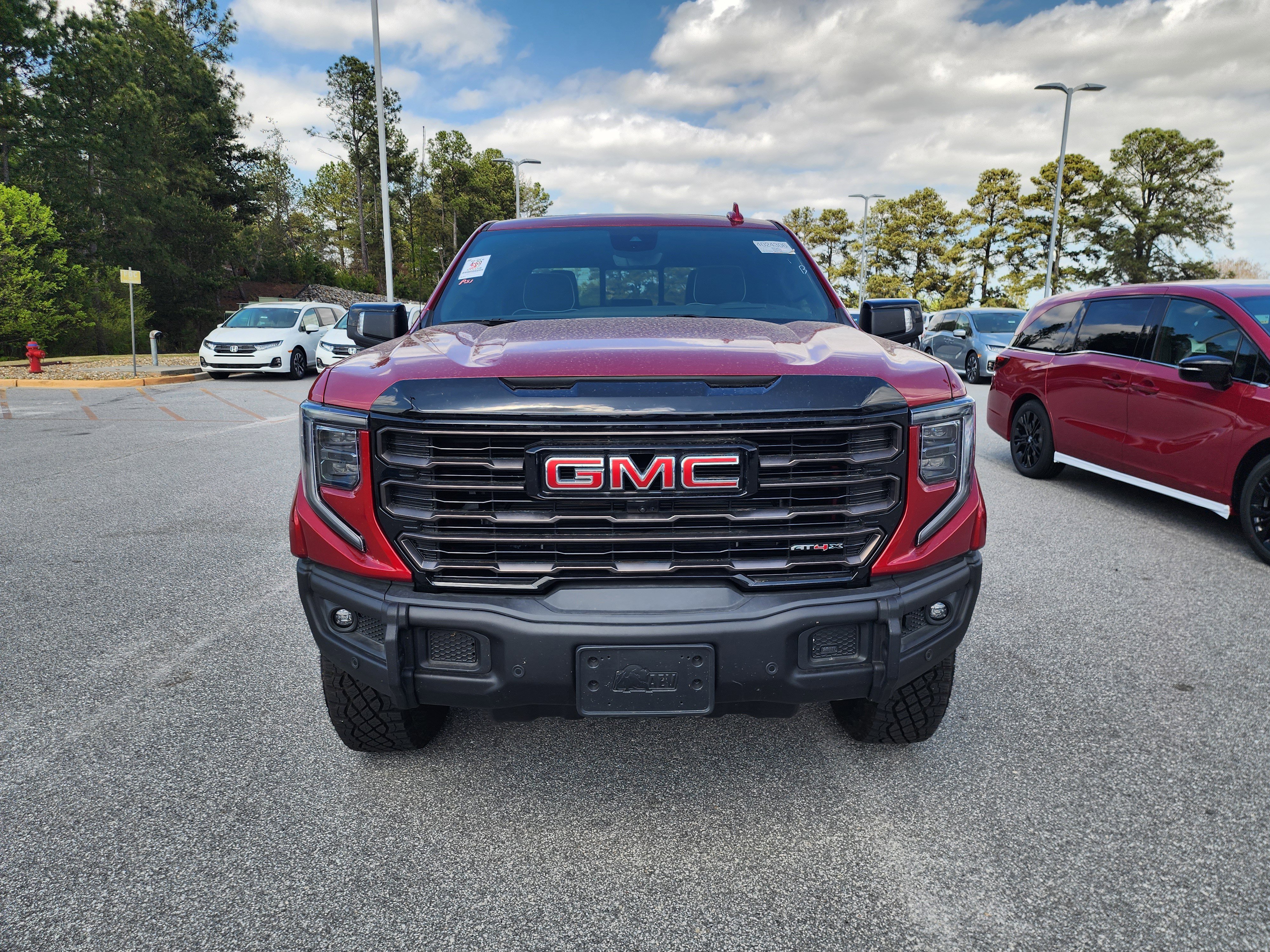 Used 2025 GMC Sierra 1500 AT4X image 2