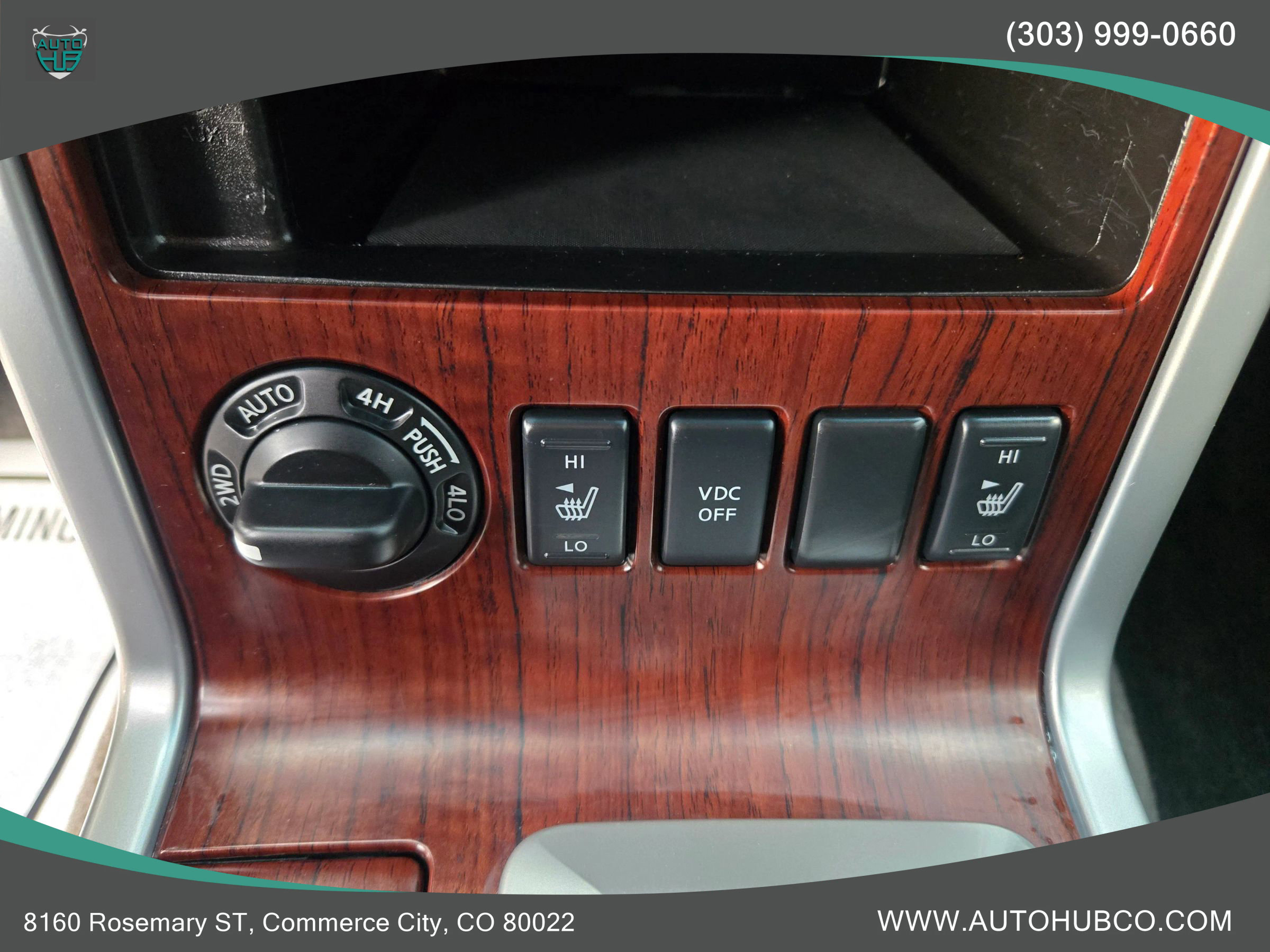 Used 2011 Nissan Pathfinder LE image 19