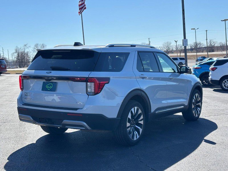 Used 2025 Ford Explorer Platinum w/ LUX Leather Package image 5