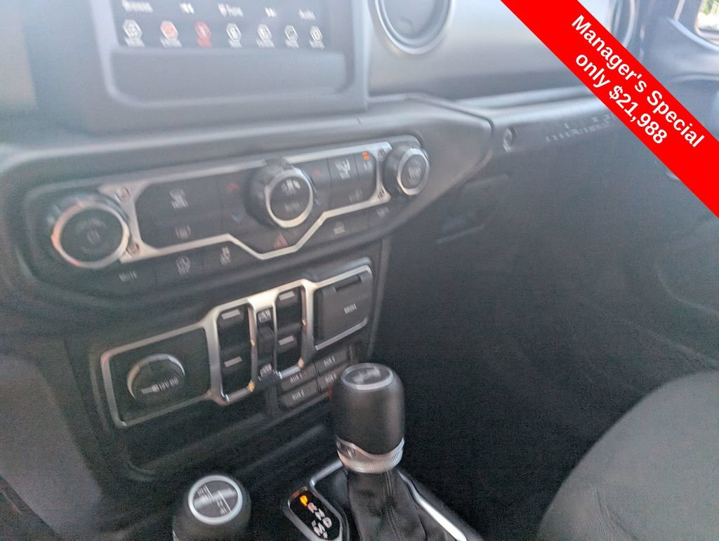 Used 2022 Jeep Wrangler Unlimited Sport AWD/4WD image 17