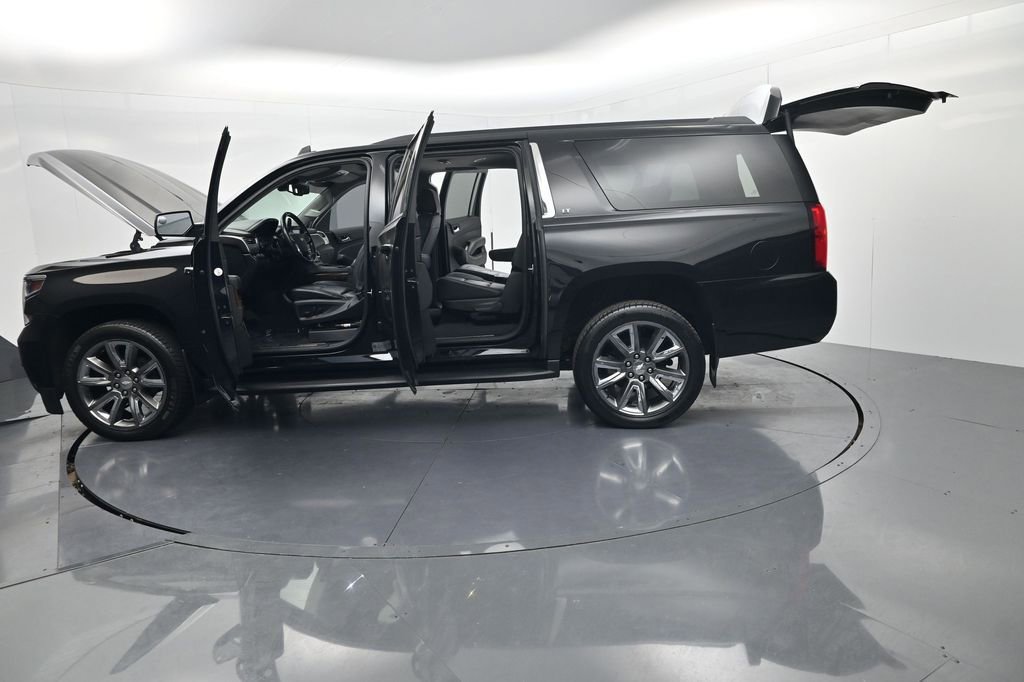 Used 2019 Chevrolet Suburban LT AWD/4WD image 71