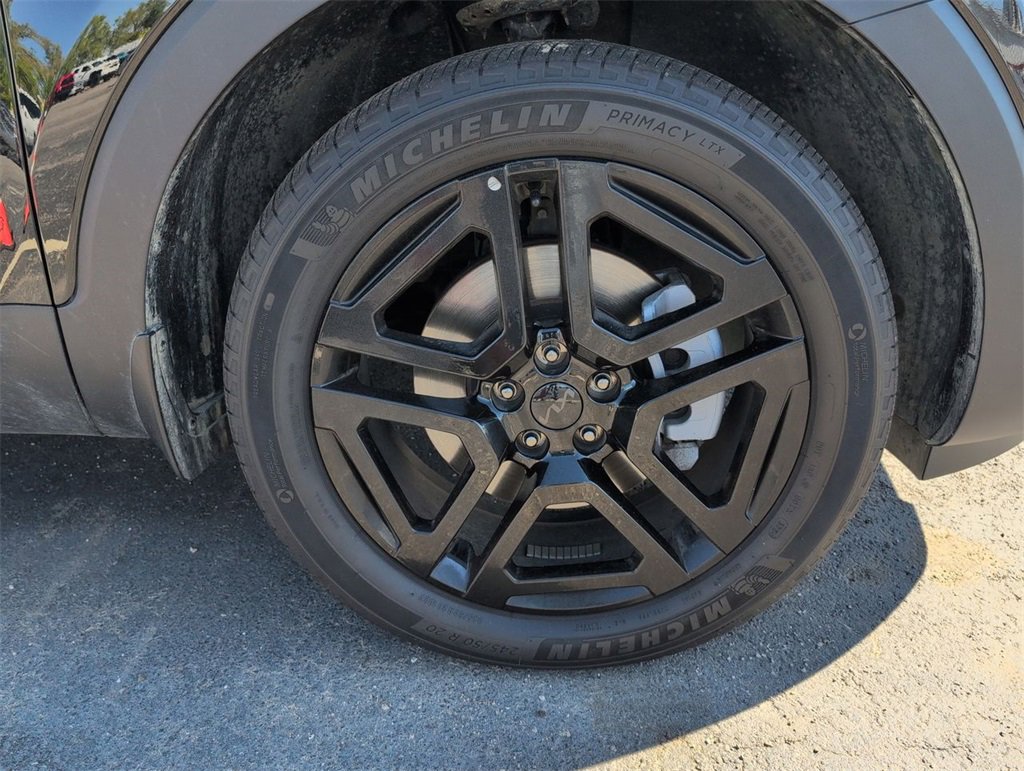 Used 2025 Kia Telluride SX X-Line image 6