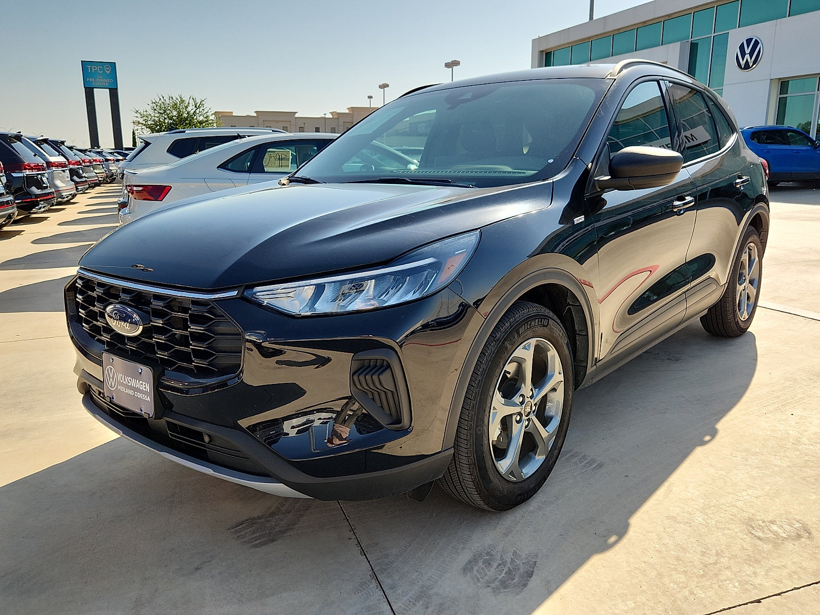 Used 2025 Ford Escape ST-Line FWD video 2