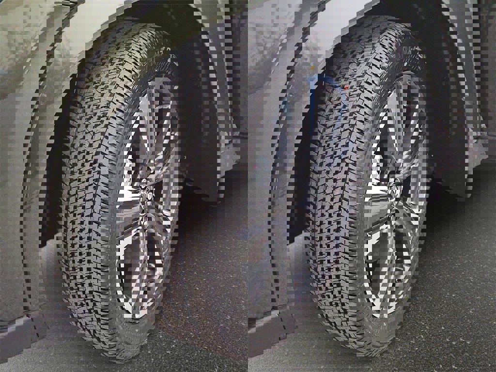 New 2026 Lexus UX 300h AWD image 33