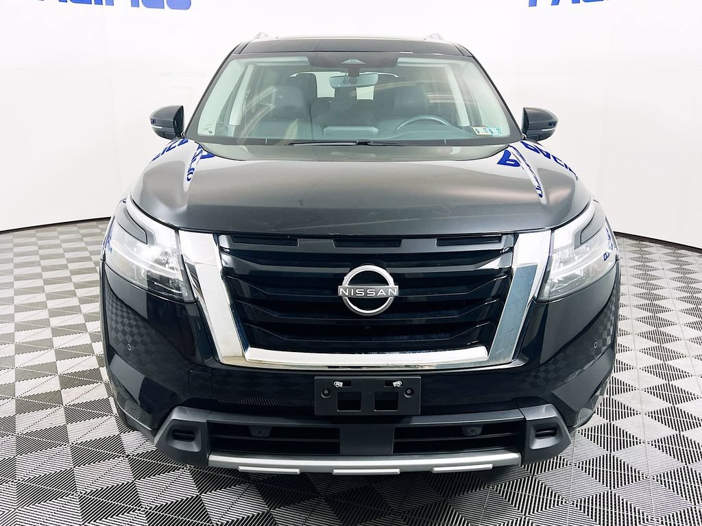 Used 2024 Nissan Pathfinder SL w/ SL Premium Package AWD/4WD image 2