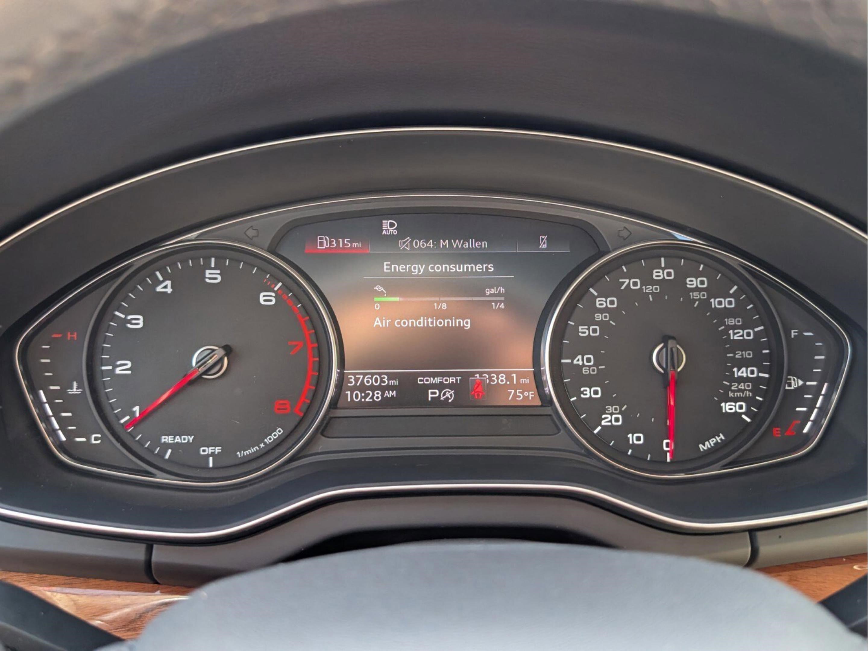 Used 2021 Audi Q5 Premium w/ Convenience Package image 16