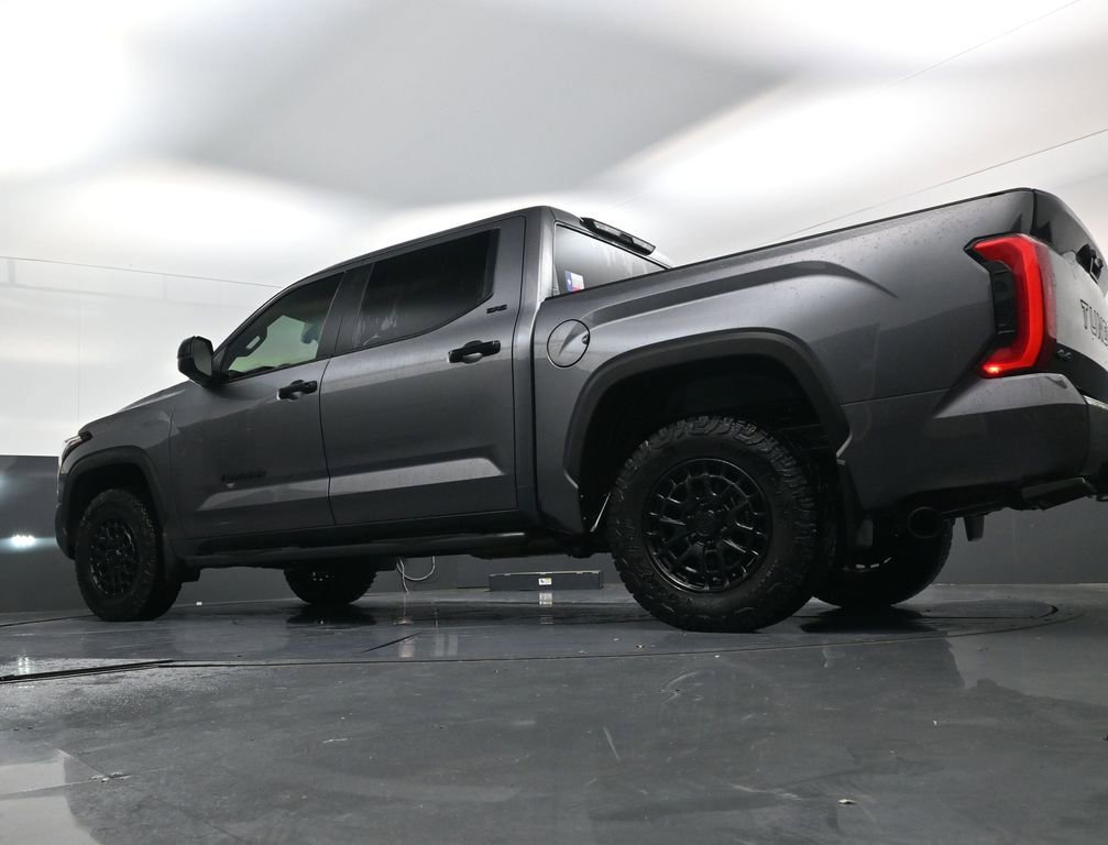 Used 2025 Toyota Tundra SR5 AWD/4WD image 18