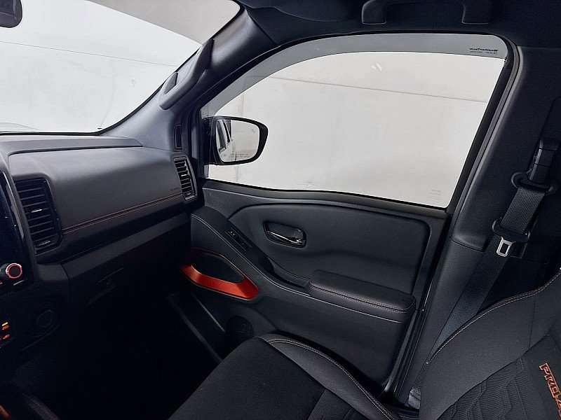 Certified 2023 Nissan Frontier PRO-4X w/ Pro Convenience Package image 24