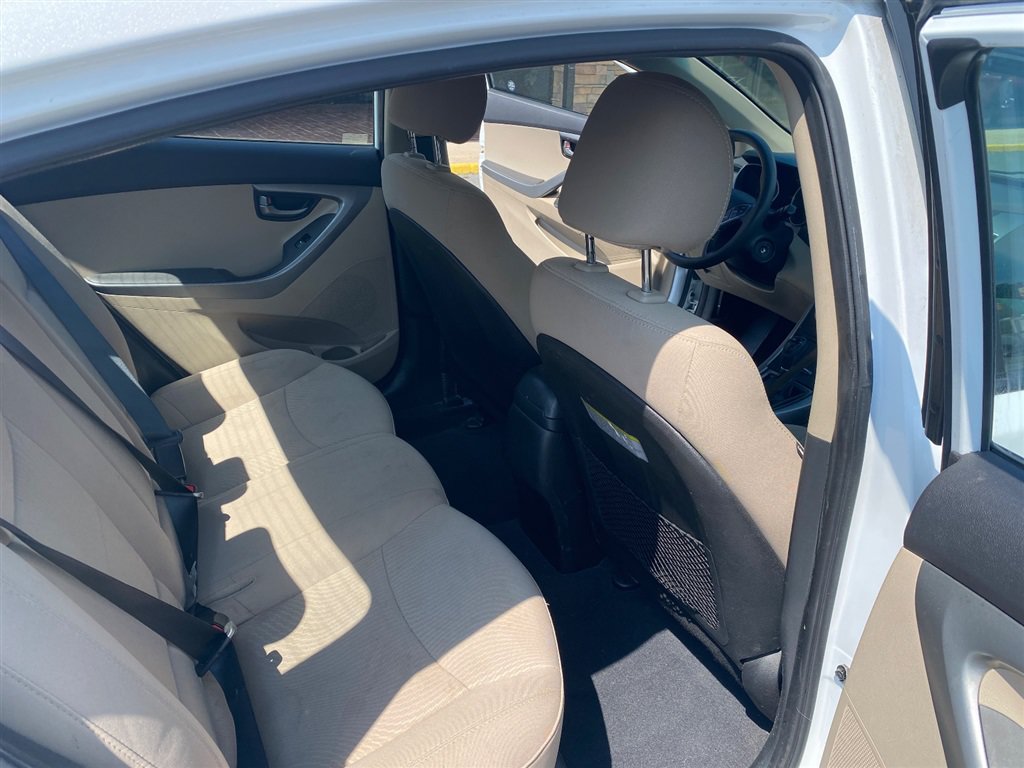 Used 2016 Hyundai Elantra SE FWD image 12
