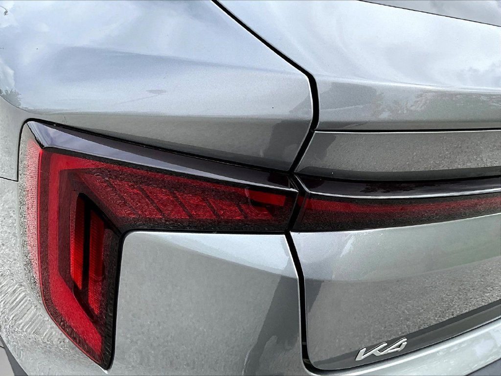 Used 2025 Kia K4 FWD image 24