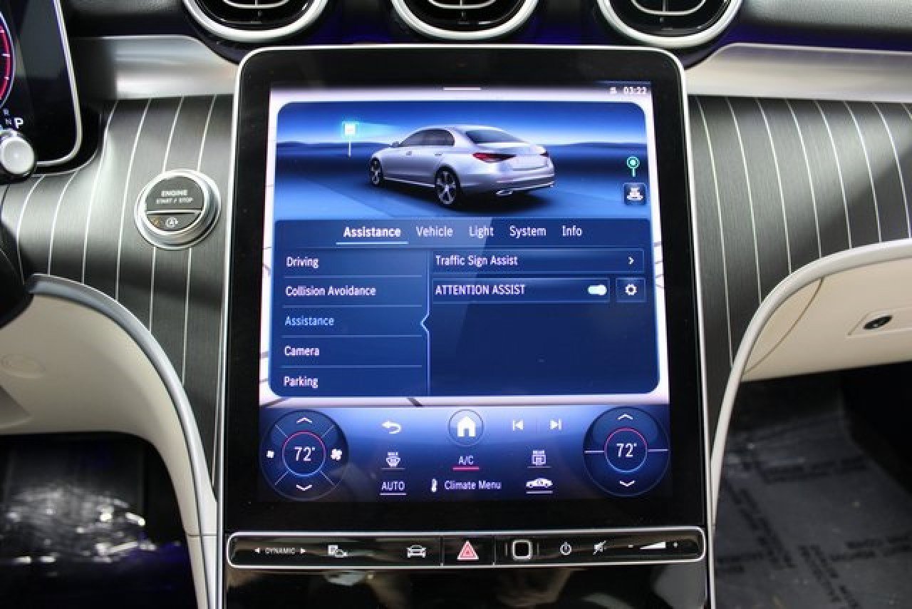 Used 2024 Mercedes-Benz C 300 4MATIC Sedan w/ Exclusive Trim Package image 27