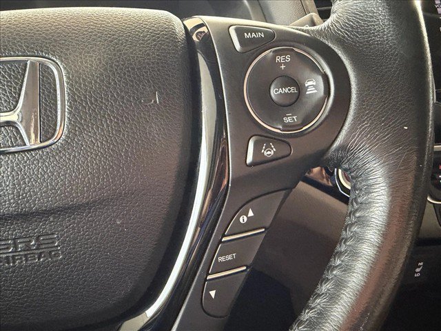 Used 2017 Honda Pilot Touring image 19