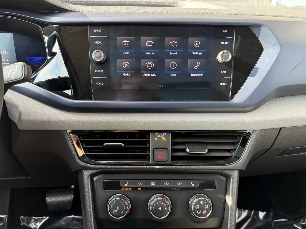 Used 2022 Volkswagen Taos SE w/ Panoramic Sunroof Package AWD/4WD image 20