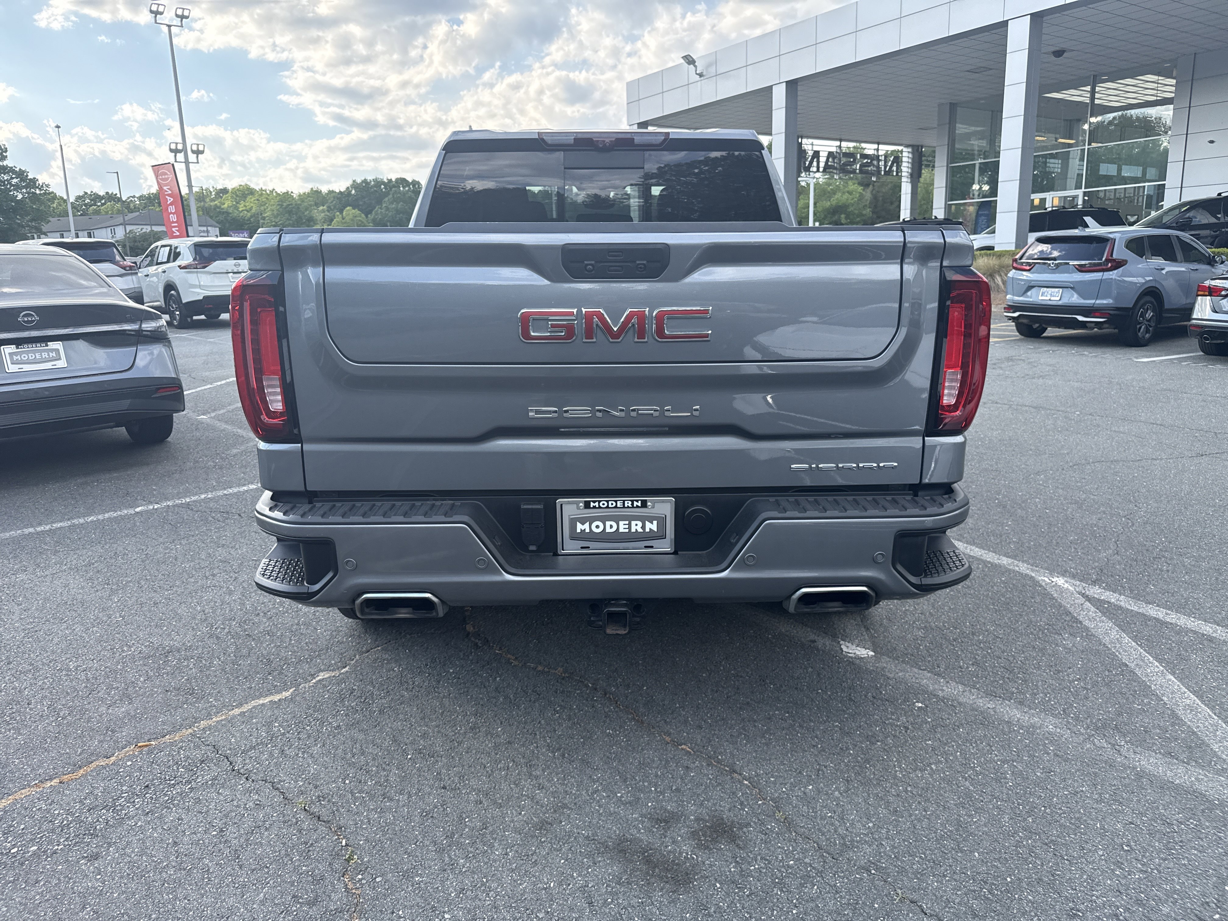 Used 2022 GMC Sierra 1500 Denali w/ Denali Reserve Package AWD/4WD image 38