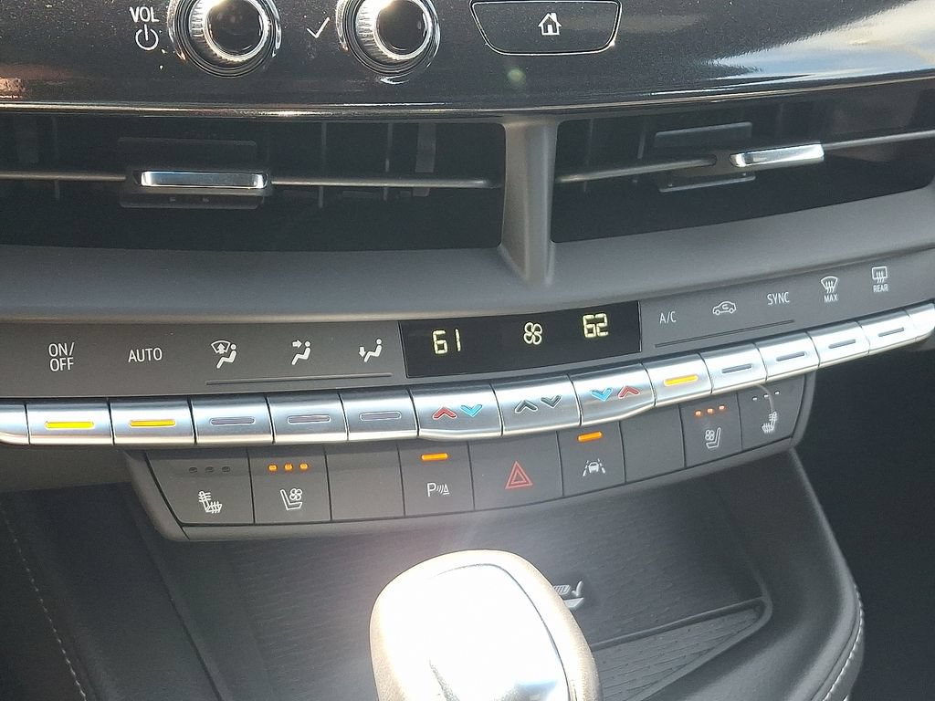 Used 2026 Cadillac CT4 Premium Luxury AWD/4WD image 17