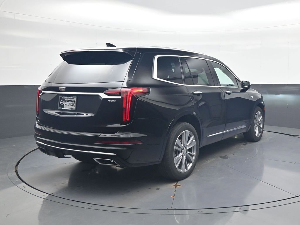 Used 2023 Cadillac XT6 Premium Luxury image 7