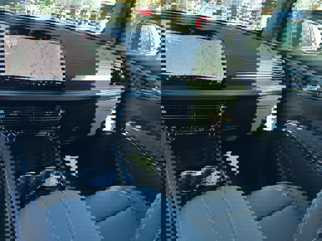 New 2026 Chevrolet Traverse LT image 28