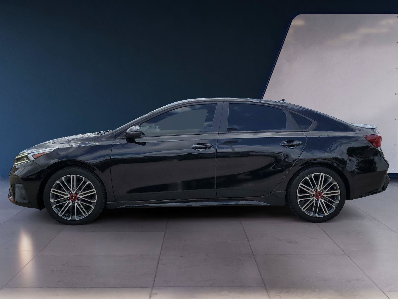 Used 2023 Kia Forte GT w/ GT2 Package FWD image 2