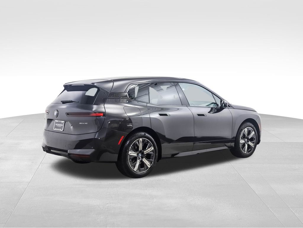 New 2026 BMW iX xDrive45 image 5