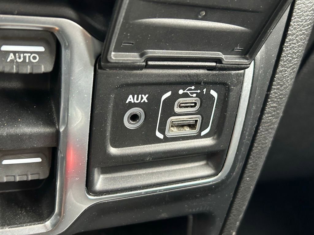 Certified 2018 Jeep Wrangler Unlimited Sahara image 58