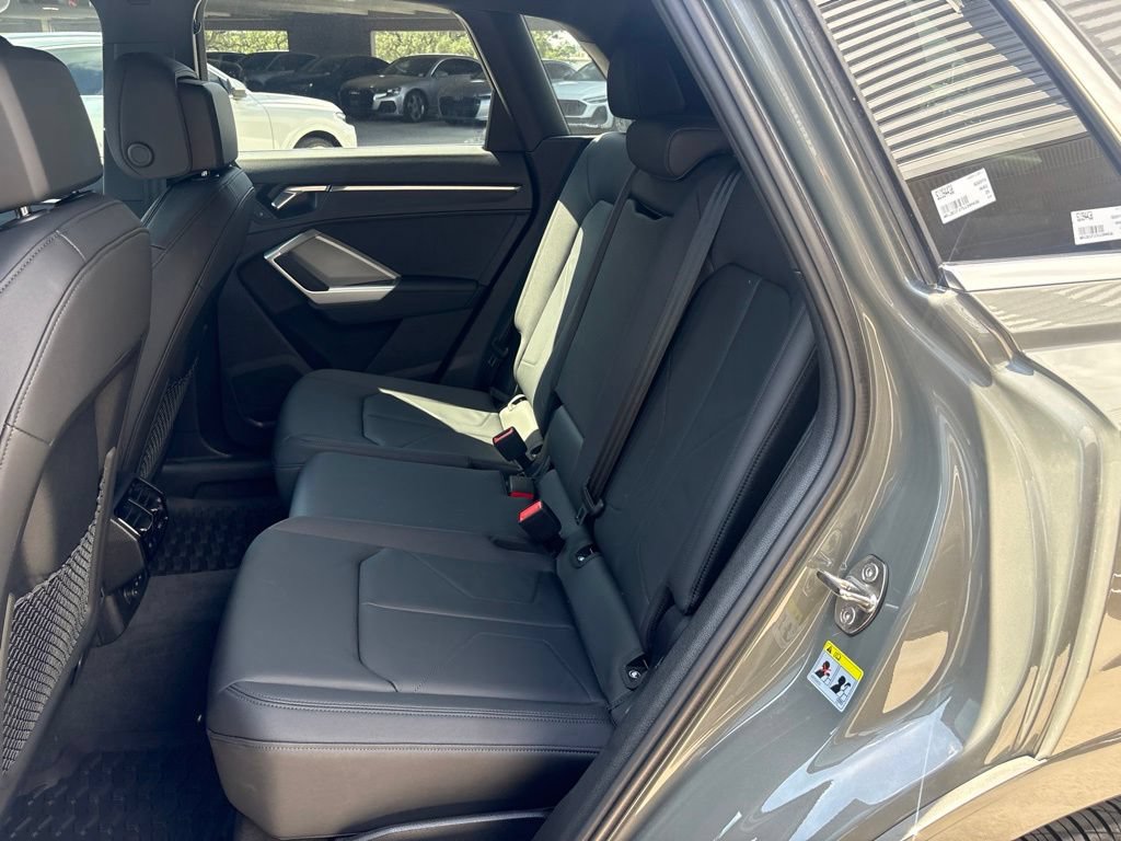 Certified 2025 Audi Q3 2.0T Premium w/ Convenience Package AWD/4WD image 14