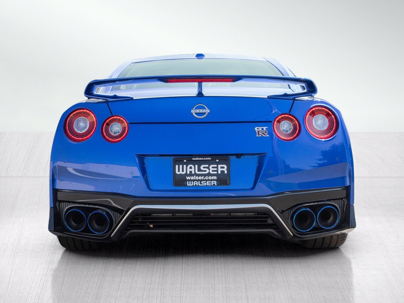 Used 2023 Nissan GT-R Premium AWD/4WD image 4