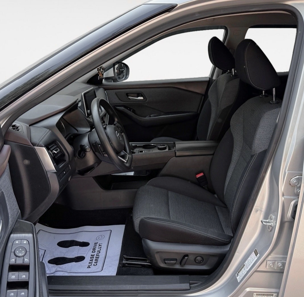 Used 2021 Nissan Rogue SV AWD/4WD image 12
