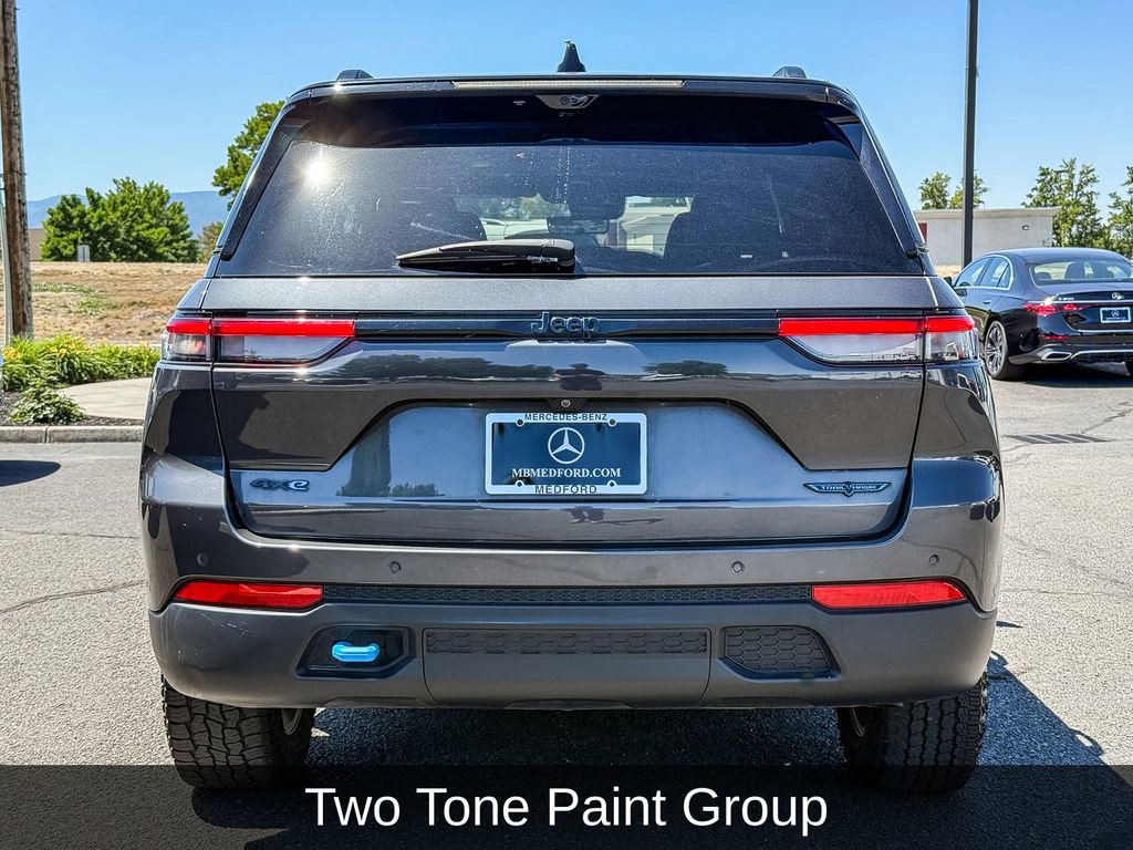 Used 2023 Jeep Grand Cherokee Trailhawk w/ Advanced Protech Group II AWD/4WD image 8