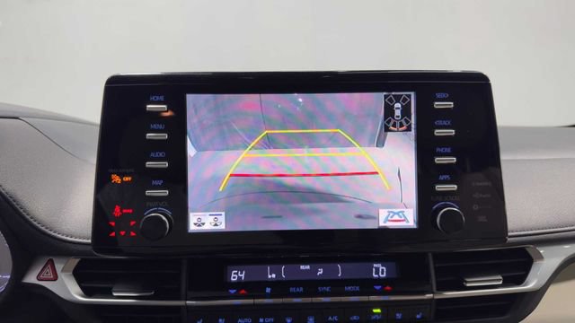 Used 2021 Toyota Sienna Limited FWD image 34