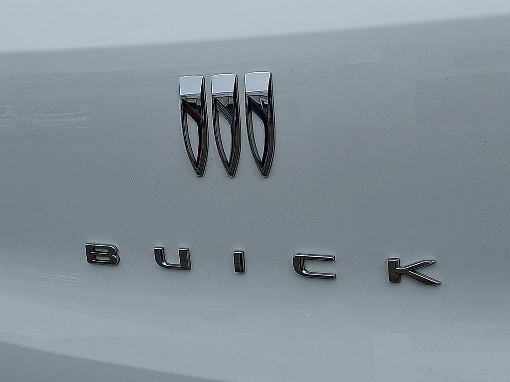 Used 2024 Buick Encore GX Sport Touring image 29