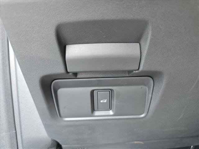 Certified 2025 Land Rover Discovery Sport S image 24