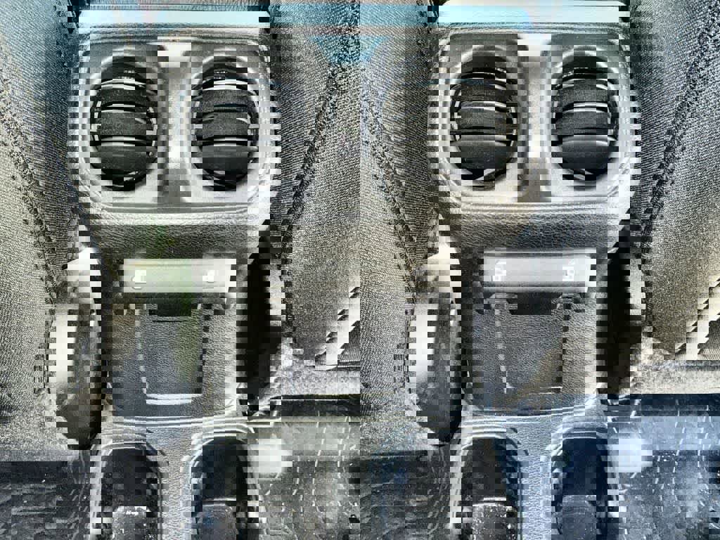 Used 2021 Jeep Gladiator Sport AWD/4WD image 19