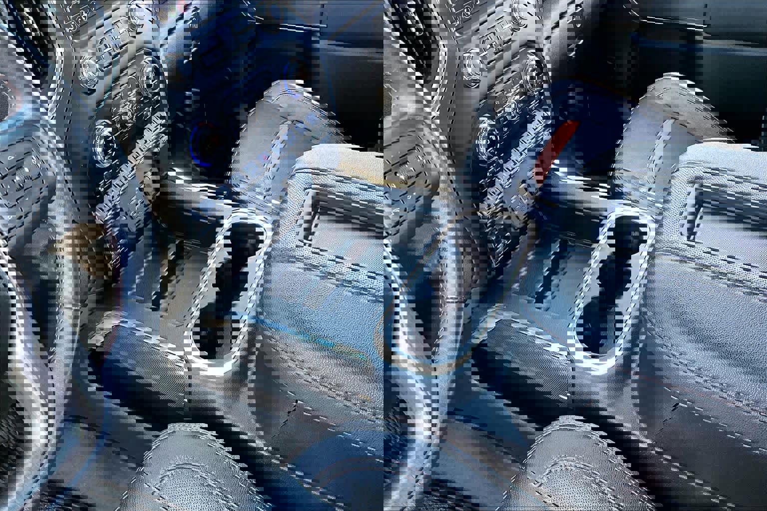 Used 2022 GMC Sierra 2500 AT4 image 16