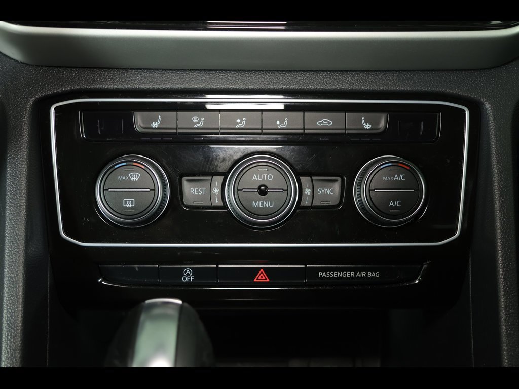 Used 2022 Volkswagen Atlas SE w/ Black Wheel Package image 26