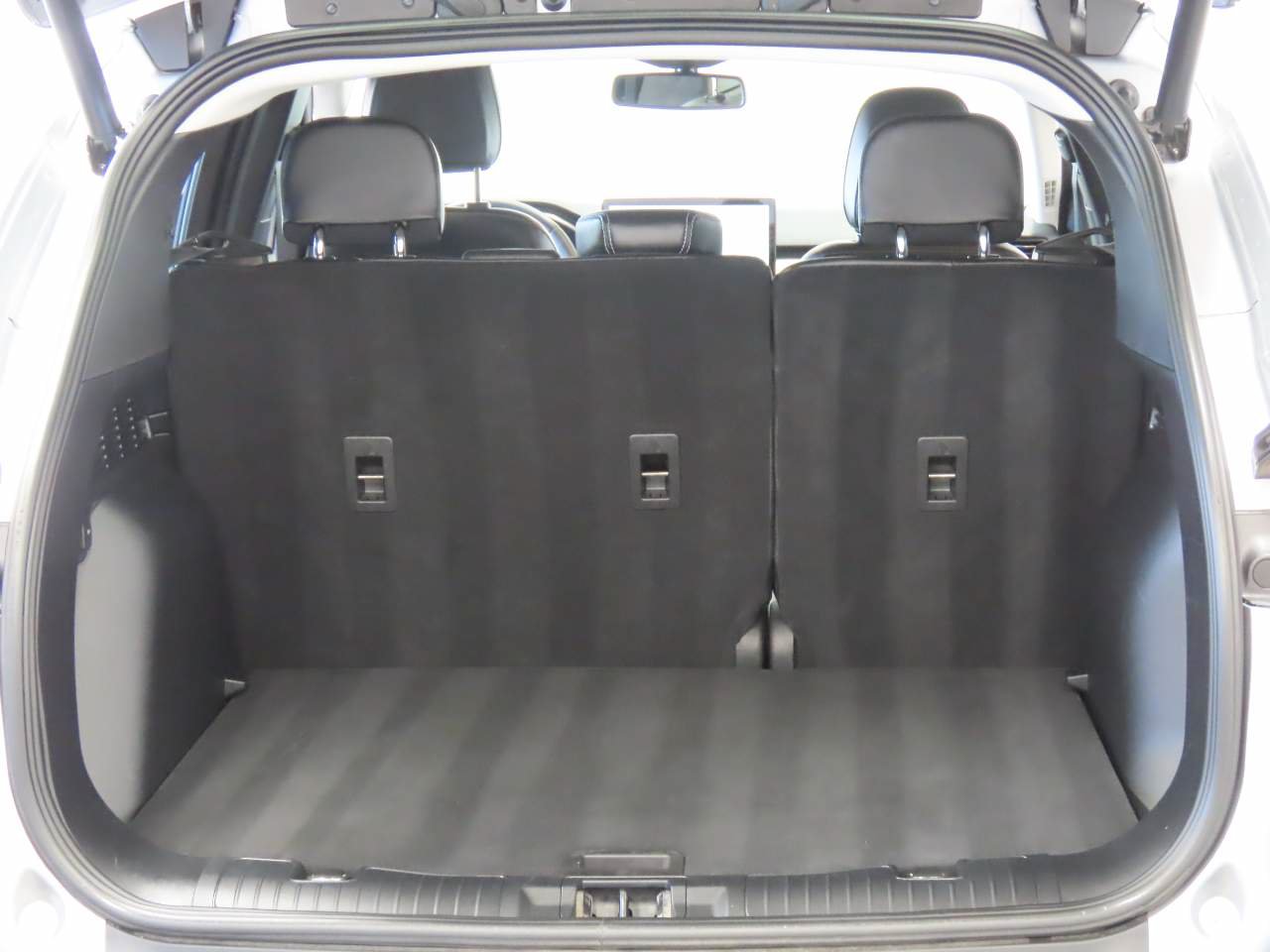 Used 2023 Ford Escape Platinum AWD/4WD image 17