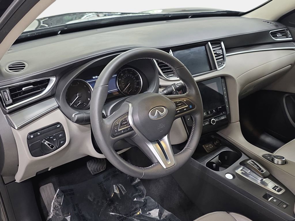 Certified 2023 INFINITI QX50 Luxe AWD/4WD image 13