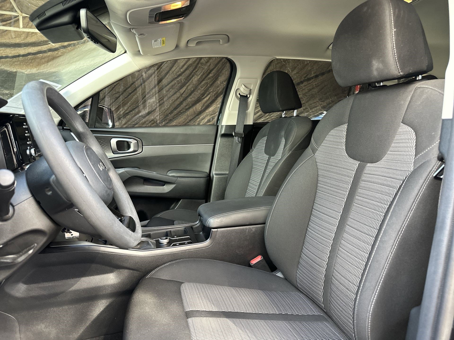 Used 2023 Kia Sorento LX image 13