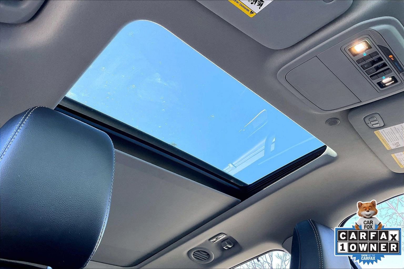 Used 2024 Ford Explorer Limited w/ Limited Technology Package image 13