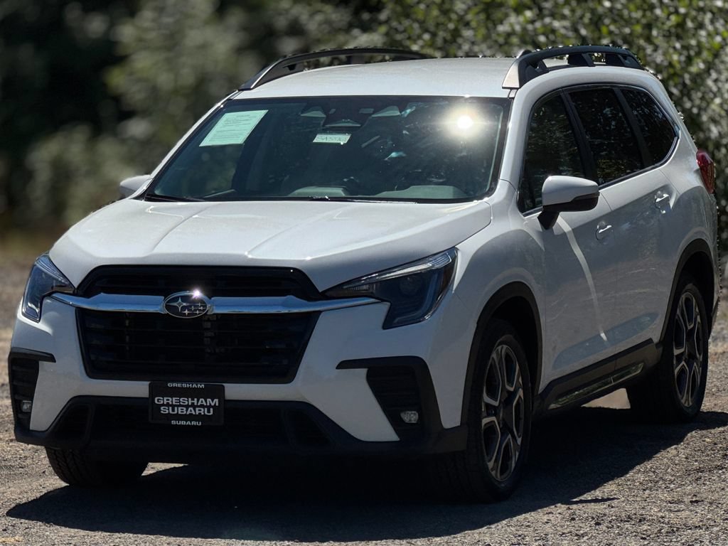 Used 2023 Subaru Ascent Limited AWD/4WD image 3